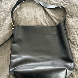 Madewell Essential Bucket Tote